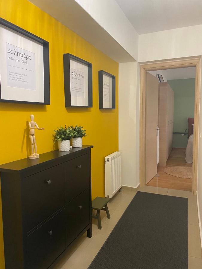Little John Luxury Apartment بيرايوس المظهر الخارجي الصورة