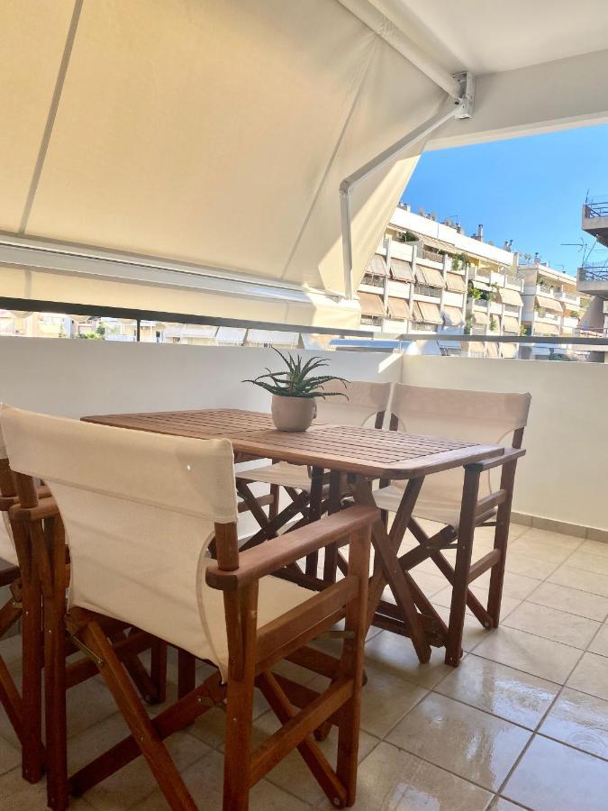 Little John Luxury Apartment بيرايوس المظهر الخارجي الصورة