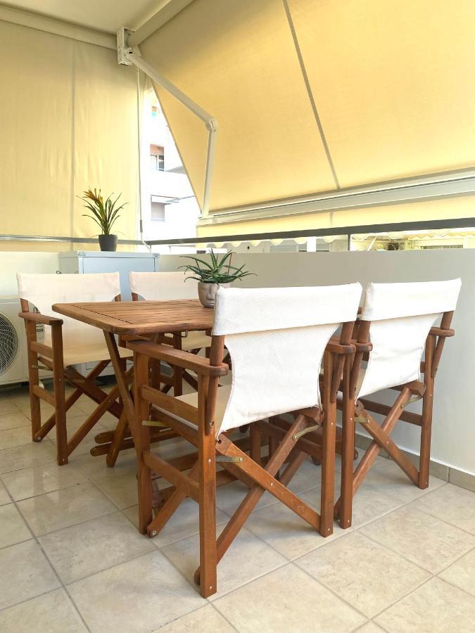 Little John Luxury Apartment بيرايوس المظهر الخارجي الصورة